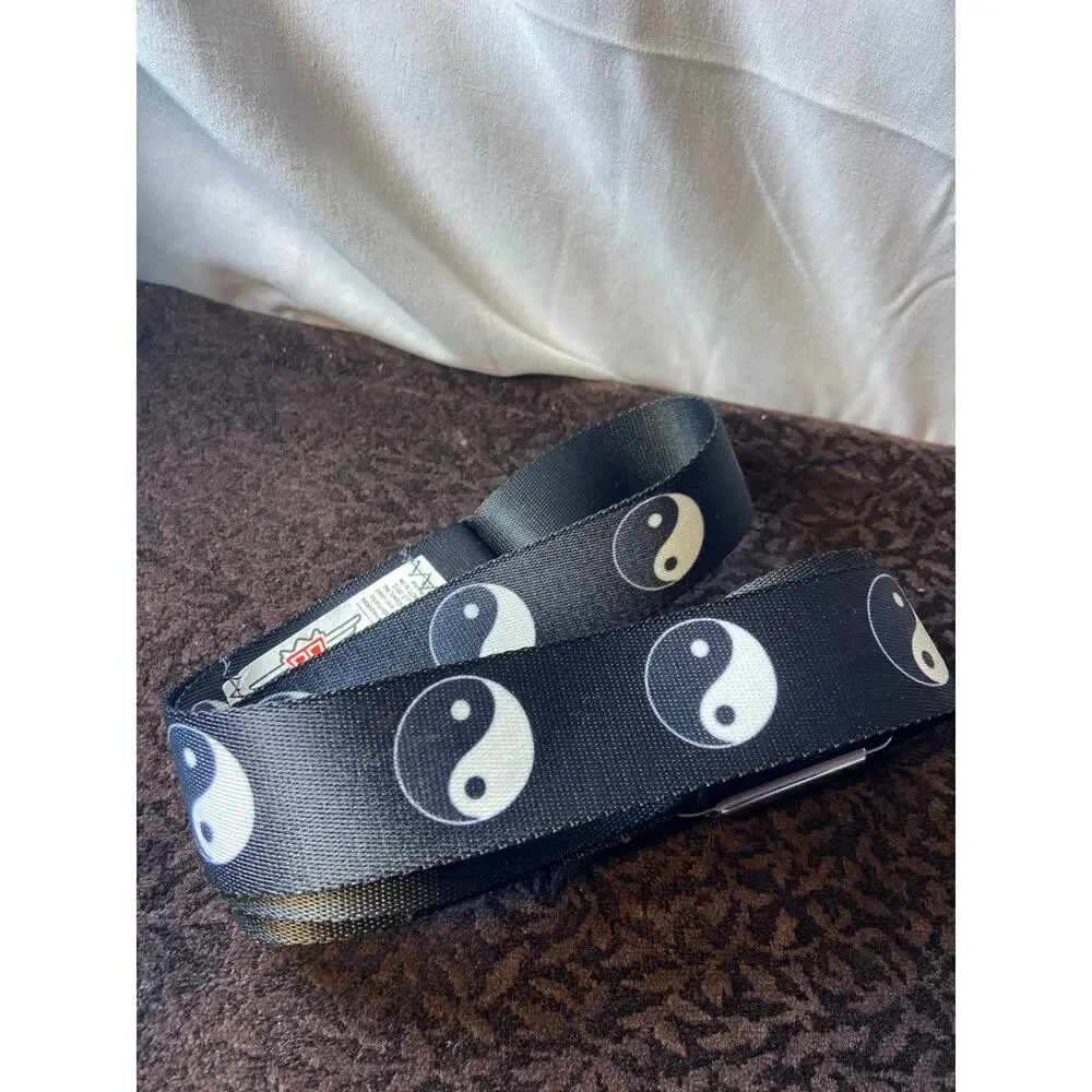 Buckle-Down yin yang